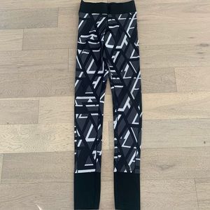 Adidas climate Geometric workout pants